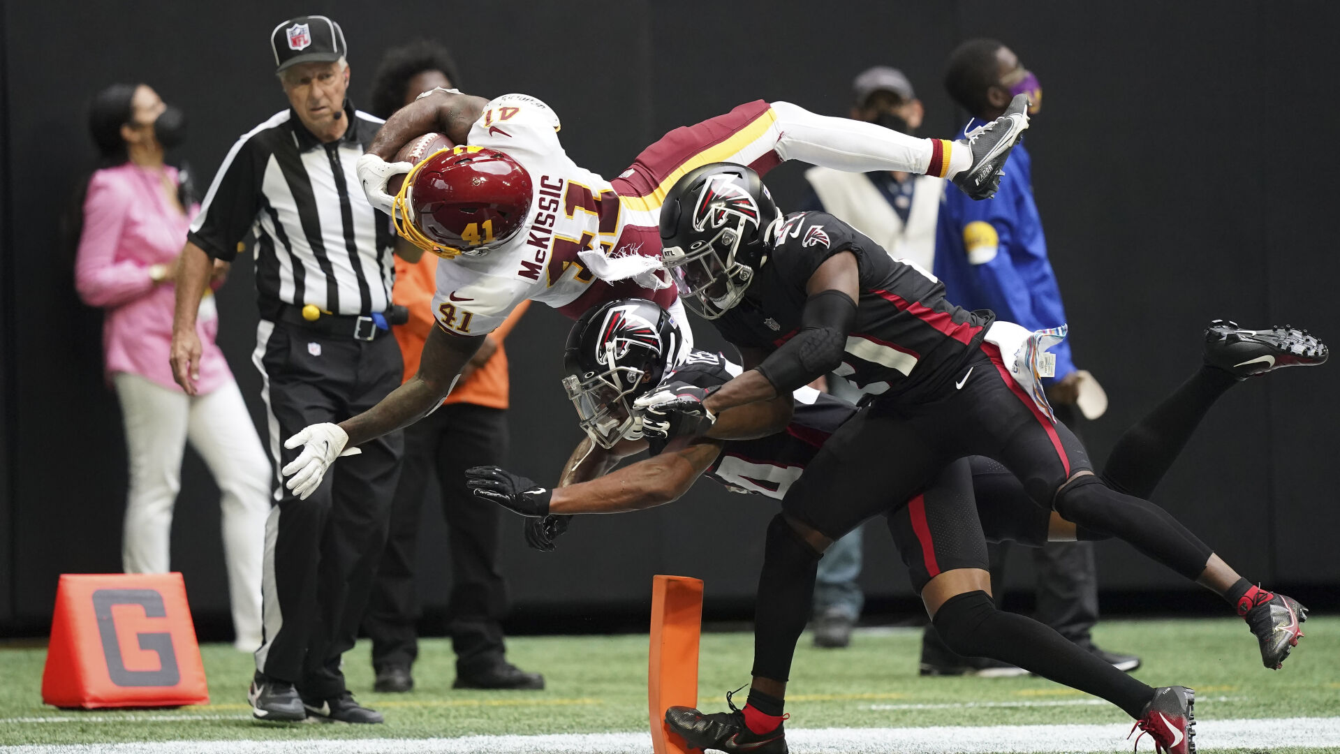 APTOPIX Washington Falcons Football